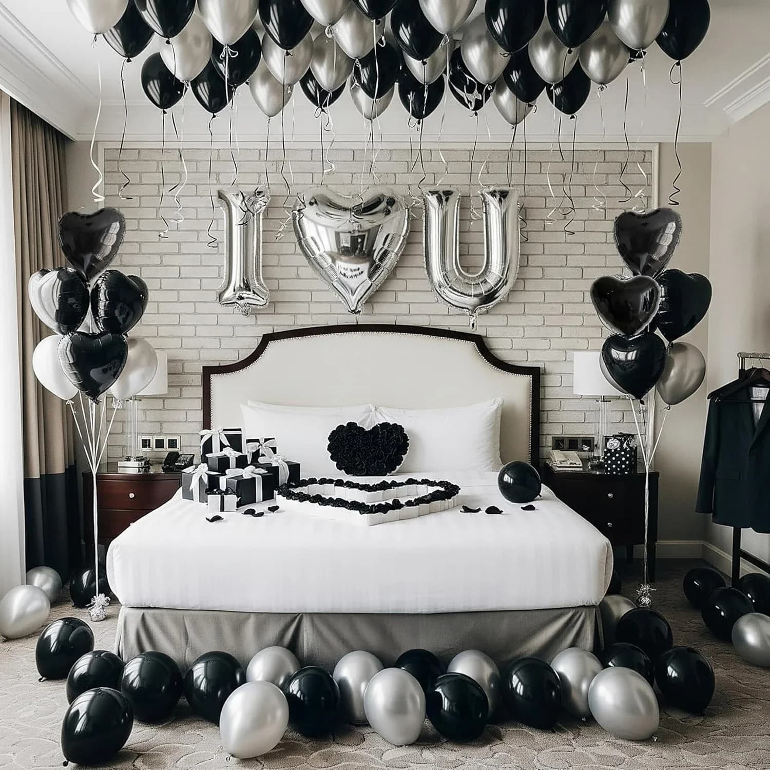 32in I Love You Foil  Heart  Balloons set,1000pcs Rose Petals for Anniversary Valentine's Day Proposals Romantic Decoration