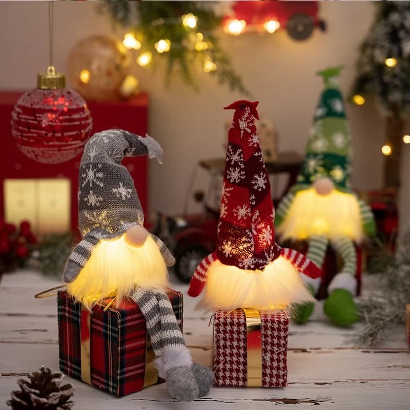 Krasnal Świąteczny z Podświetleniem Bez Twarzy - Prezent dla Dzieci, piękna ozdoba 🎅